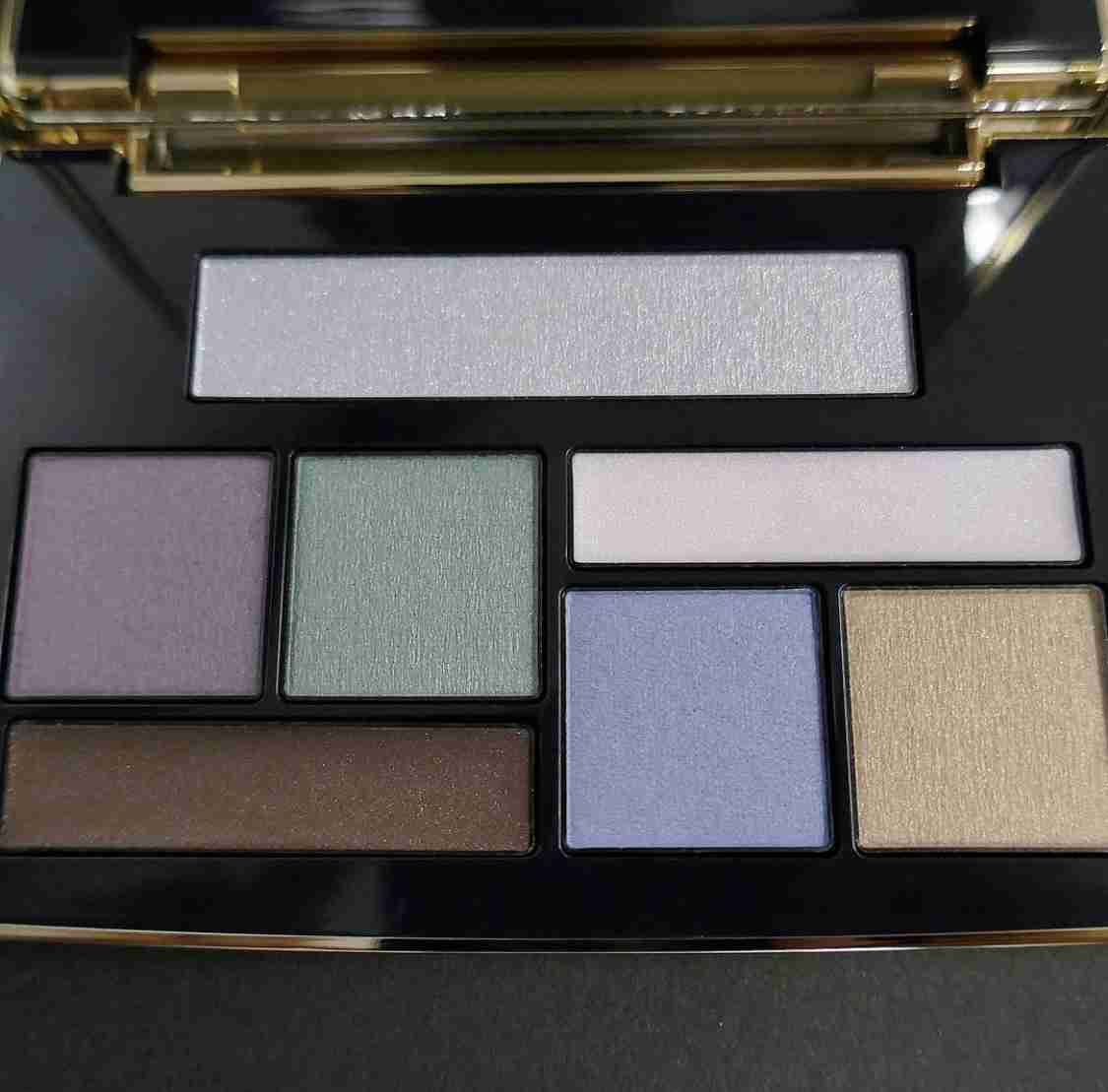 色選びで成功したコスメ