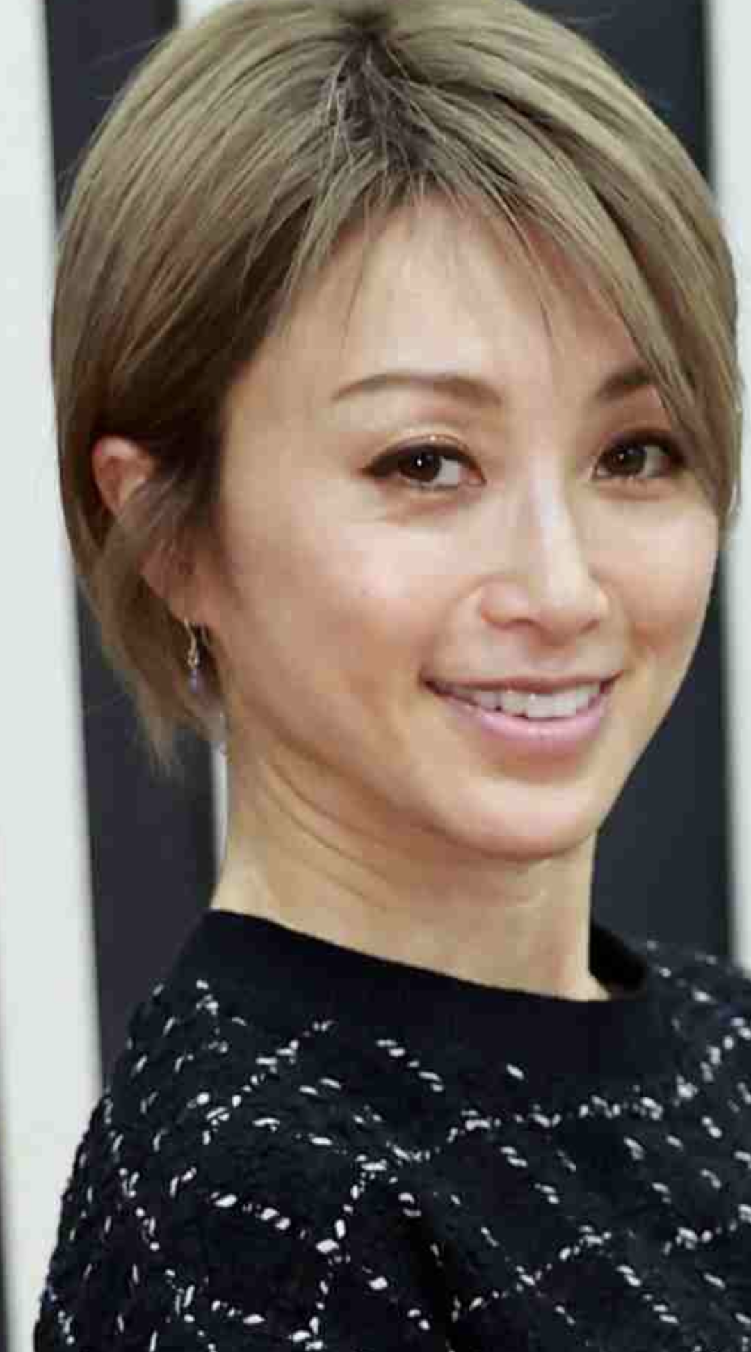 金髪ショートに変身したのりピーに大先輩の森田健作もドキッ!?