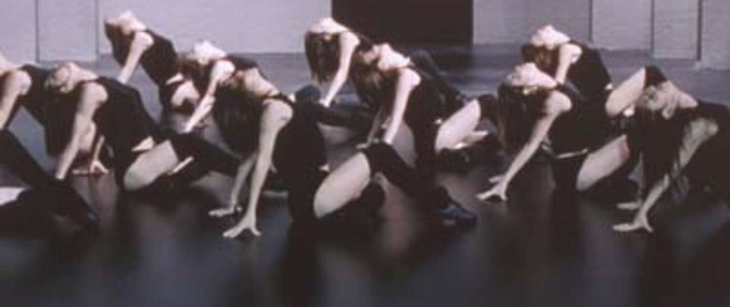 CMのワンシーンを見てなんのCMなのか分かったらプラス