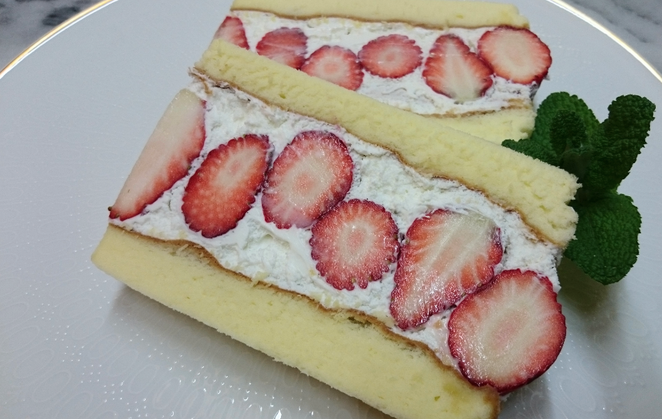 いろんなロールケーキの画像が見たい
