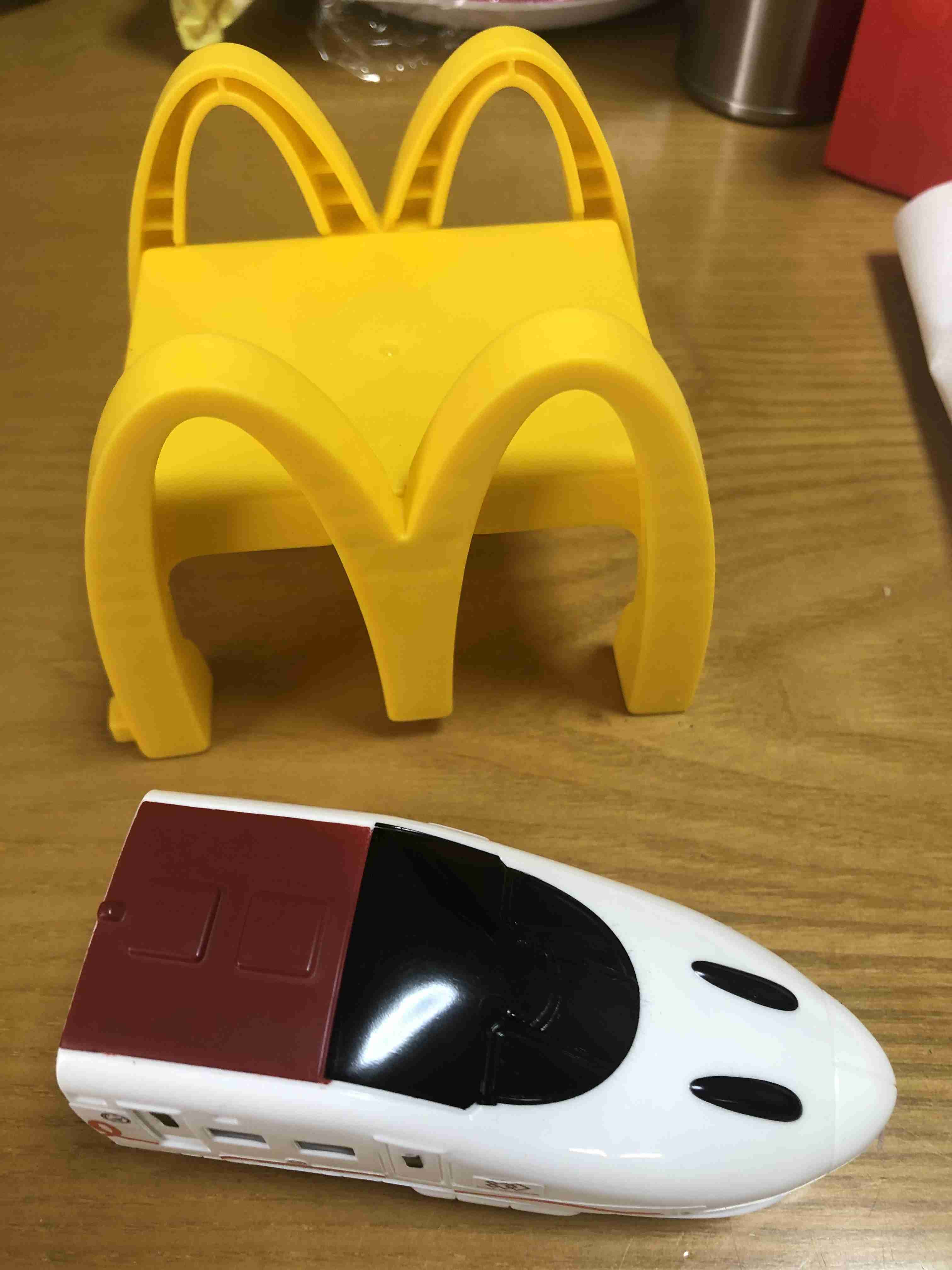 マクドナルドのハッピーセットを購入して貰えたおまけのおもちゃ報告会