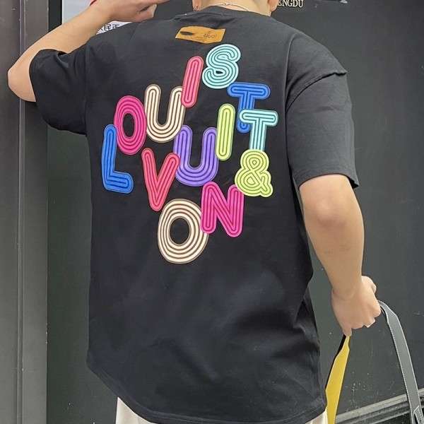 英字Tシャツの画像が集まるトピ