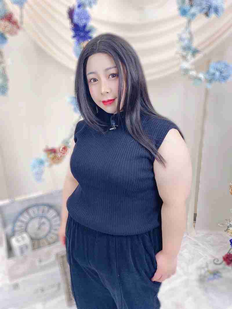 餅田コシヒカリ“黒髪のセクシー美女”に変身 メイク担当・ざわちん「もともと素材がいい」