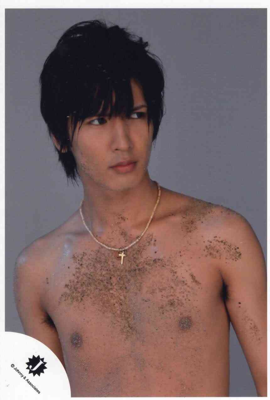 ジャニーズWEST、男性グループ初の「Oggi」表紙決定 ソロ表紙企画もスタート