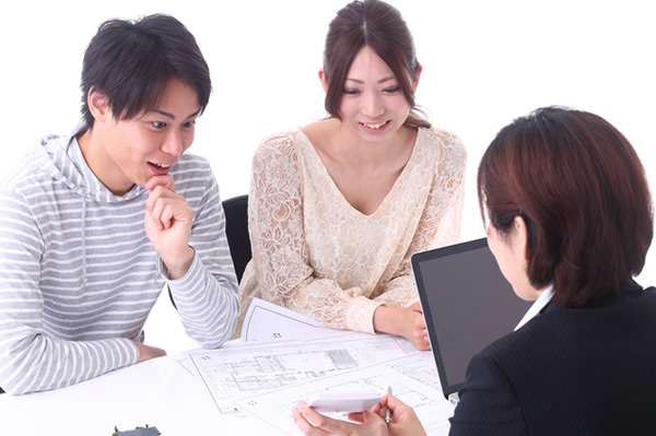 結婚後の保険金の受取人名義