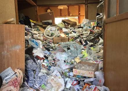物を買い込んでしまい捨てられない「ためこみ症」とADHDの関連性