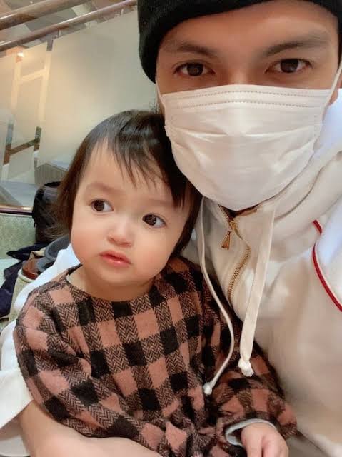 アレク＆川崎希夫妻、4歳長男が食物アレルギーで緊急病院へ「いつも食べてる食材だったけど…」と驚き