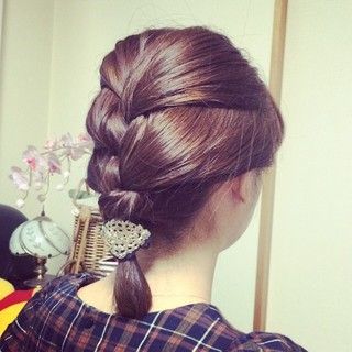 街でみかけた「おばさんがするとイタイ…」と感じる髪型とは