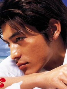 男性の顔で1番重要なパーツはなんだと思いますか