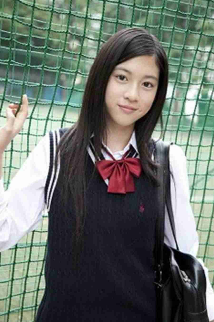 “毛穴がない!”三吉彩花、美肌をまじまじと見つめられ照れ 美肌維持する秘訣を紹介