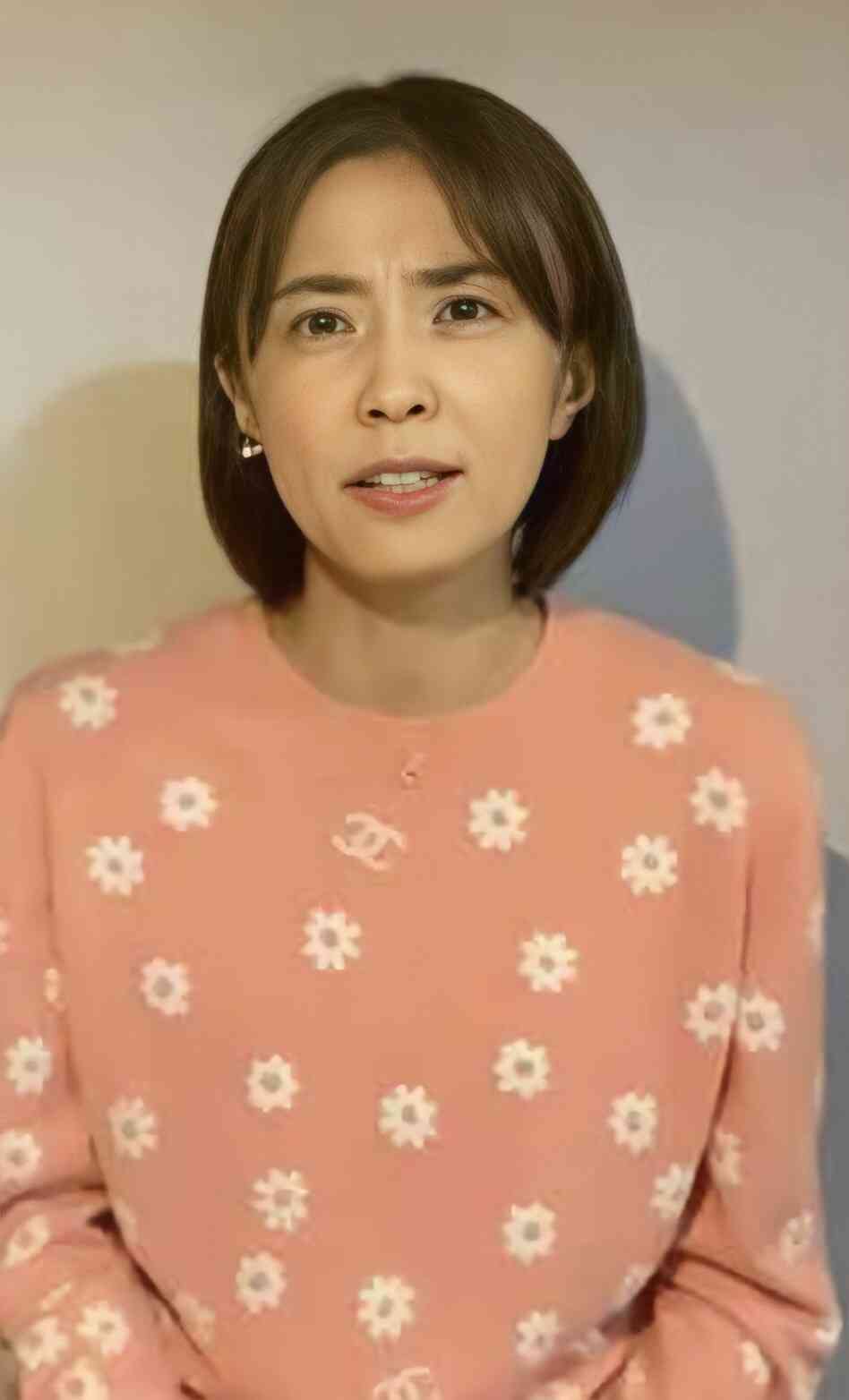 小林麻耶が市川海老蔵の〝裏の顔〟を暴露した理由 切実な事情も？