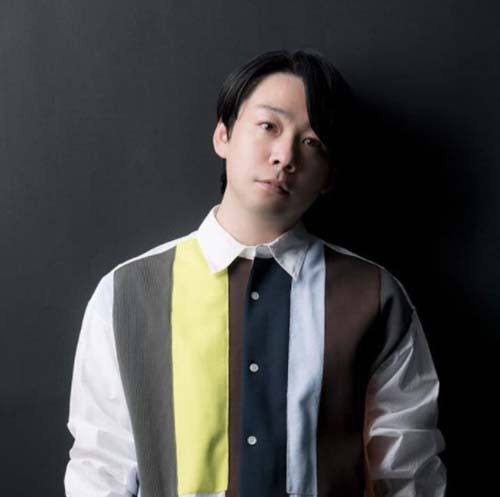 小林麻耶が再婚発表「父とは縁を切って “駆け落ち”」海老蔵への批判動画はすべて削除の急展開