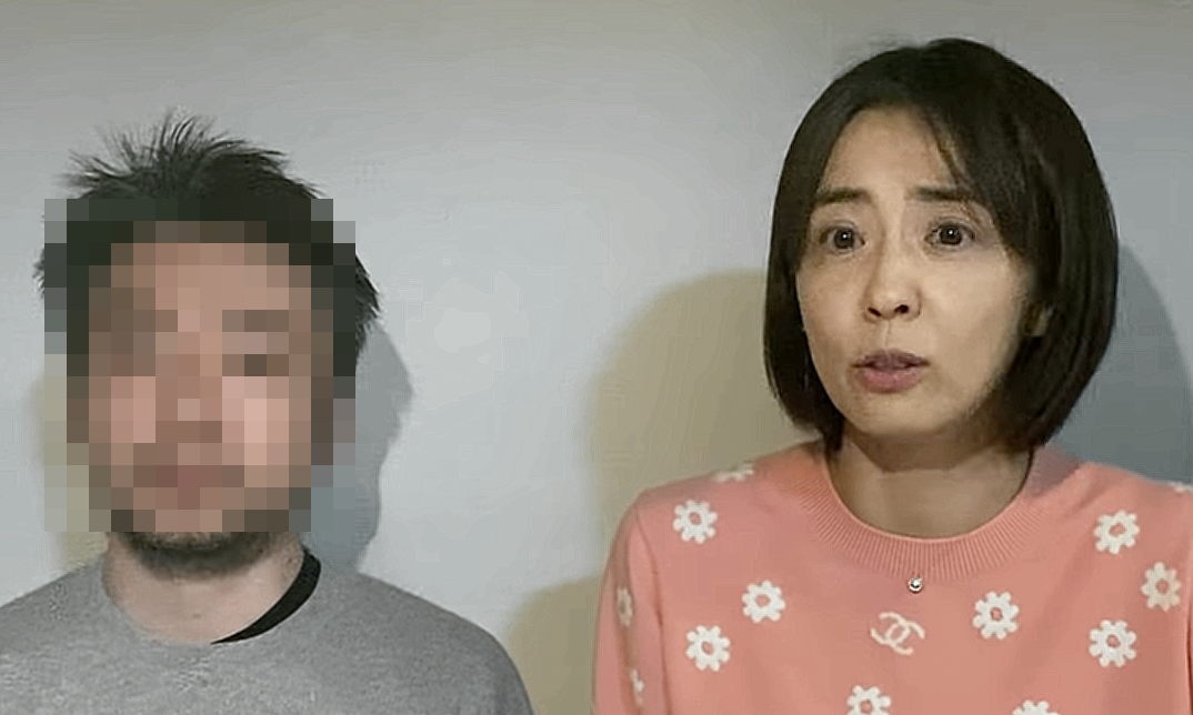 小林麻耶が再婚発表「父とは縁を切って “駆け落ち”」海老蔵への批判動画はすべて削除の急展開