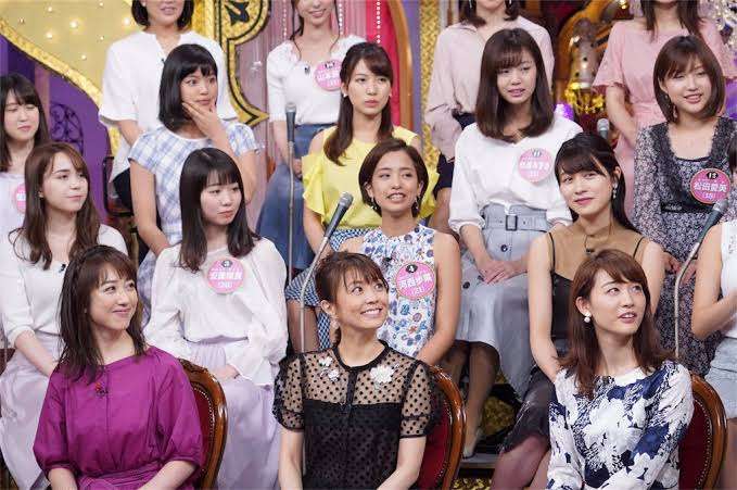 小林麻耶が再婚発表「父とは縁を切って “駆け落ち”」海老蔵への批判動画はすべて削除の急展開