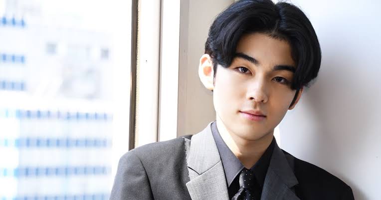 小林麻耶が再婚発表「父とは縁を切って “駆け落ち”」海老蔵への批判動画はすべて削除の急展開