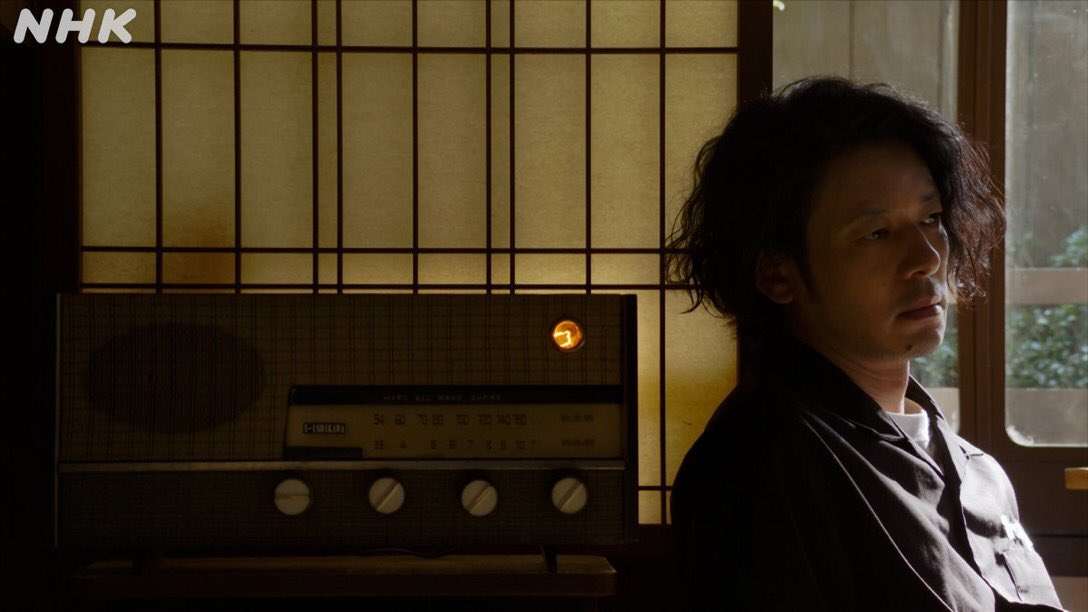 オダギリジョー「過去を隠さない」「SNSやらない」異色俳優が売れ続ける理由