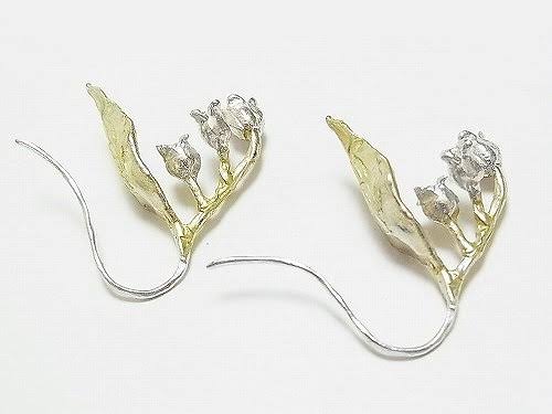植物モチーフのアクセサリー