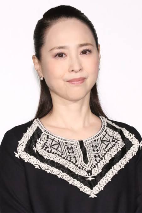 滝沢カレン“聖子ちゃんカット”風写真公開「一瞬誰かわかりませんでした!」「新鮮な髪型」