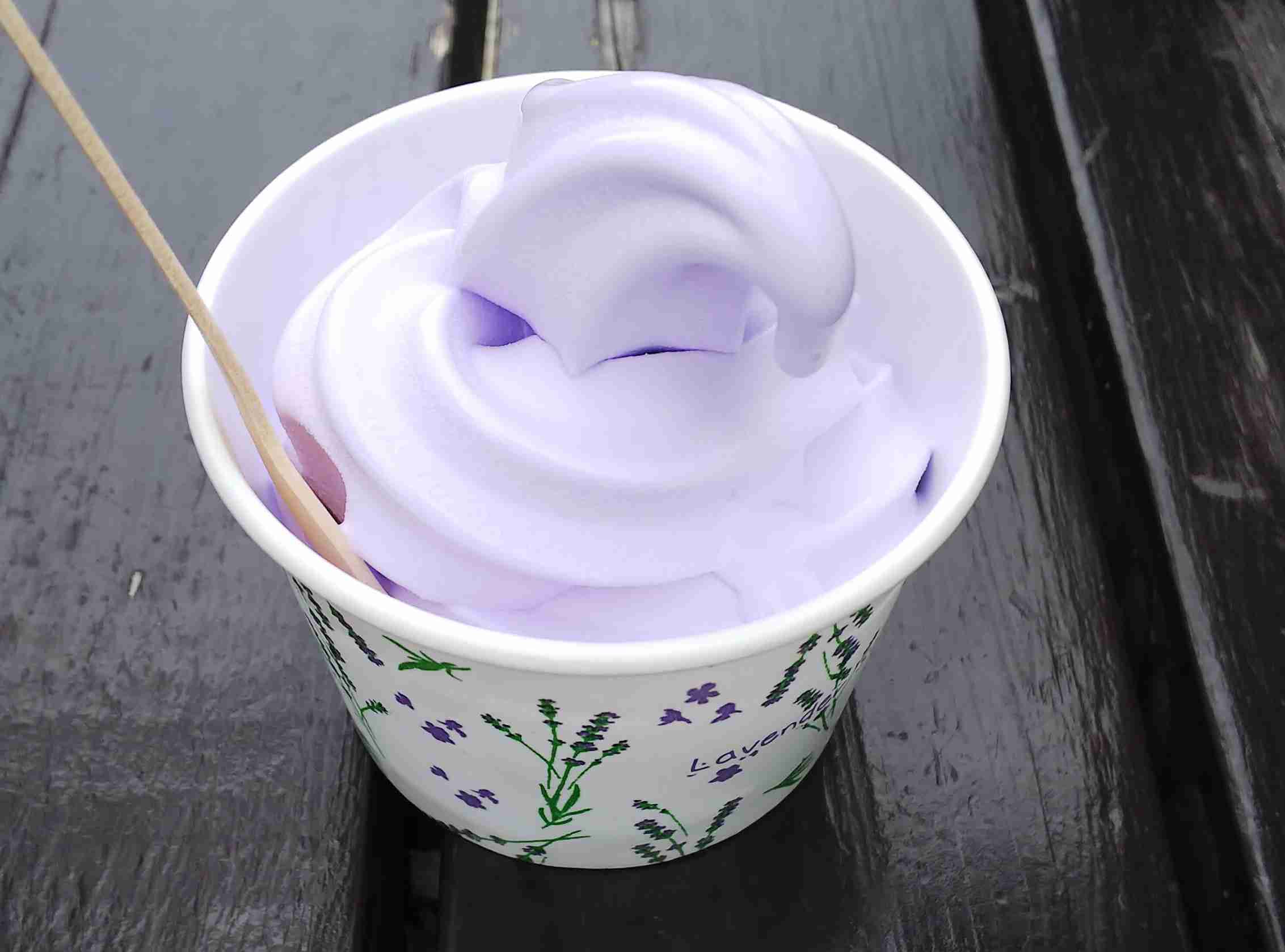 ソフトクリーム好きな人🍦