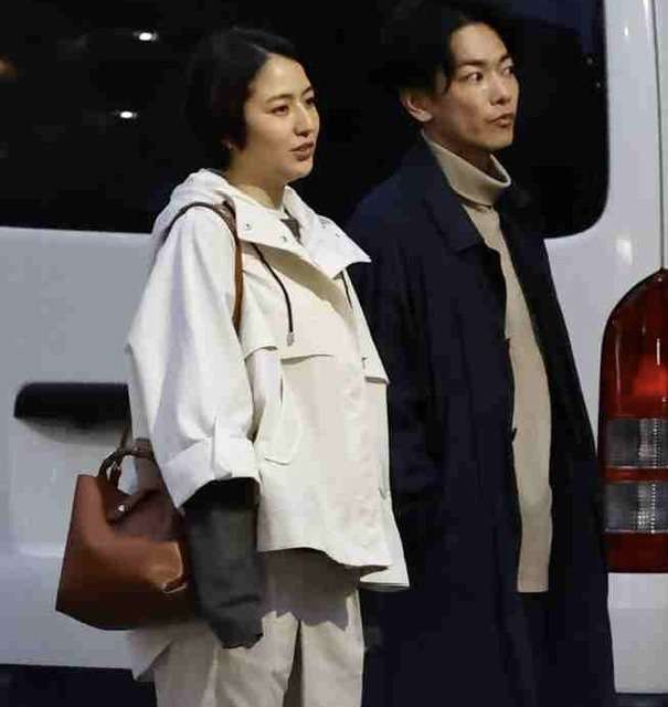 長澤まさみ&佐藤健が池袋に出現し騒然 初共演作は切ないラブストーリー