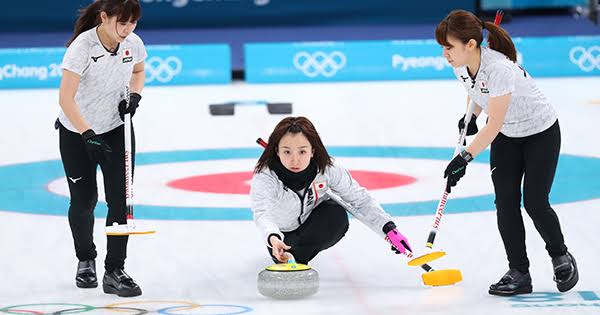 仲良し3人組が集まると何が始まりますか