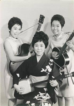 仲良し3人組が集まると何が始まりますか