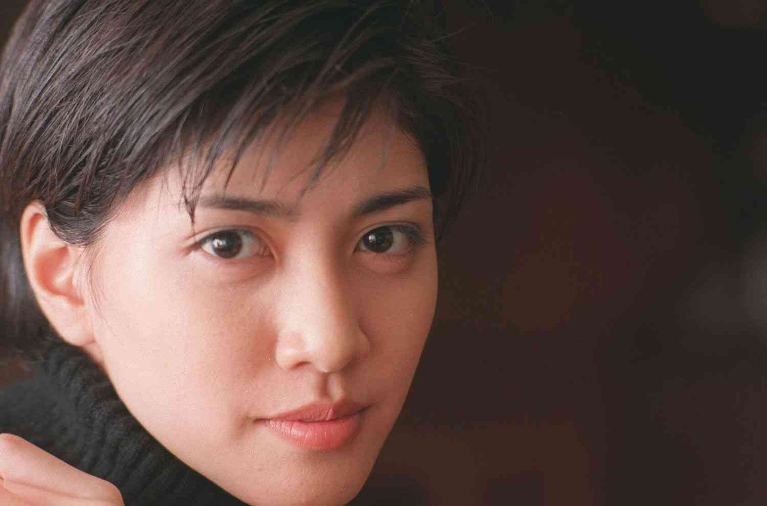 松浦亜弥が11年半ぶりテレビCM出演!「ネスカフェ エクセラ」新CMで気持ち弾ませる