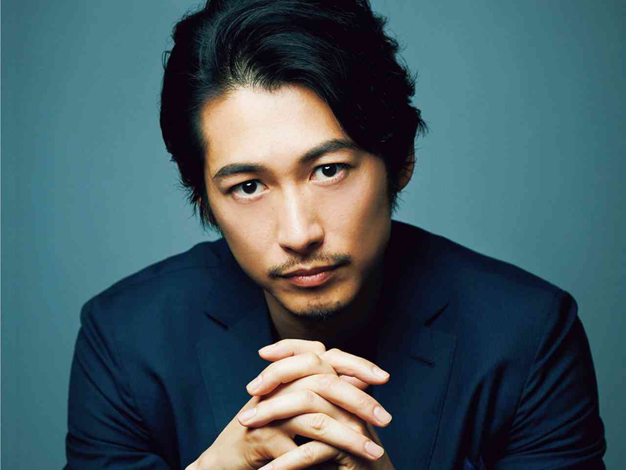 イケメン画像に自由にセリフを入れてみよう!