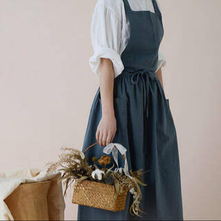 今しているエプロン見せてください！