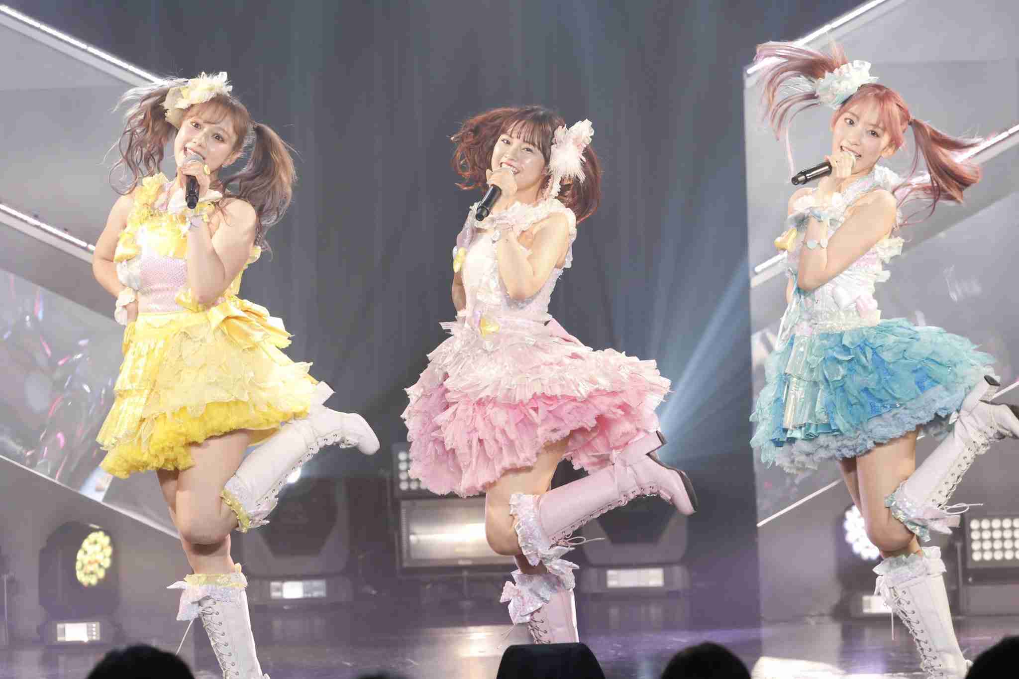 「LE SSERAFIM」宮脇咲良、暗髪&姫カットの大胆イメチェン 美ボディ披露に「ビジュアル最強」と反響続々