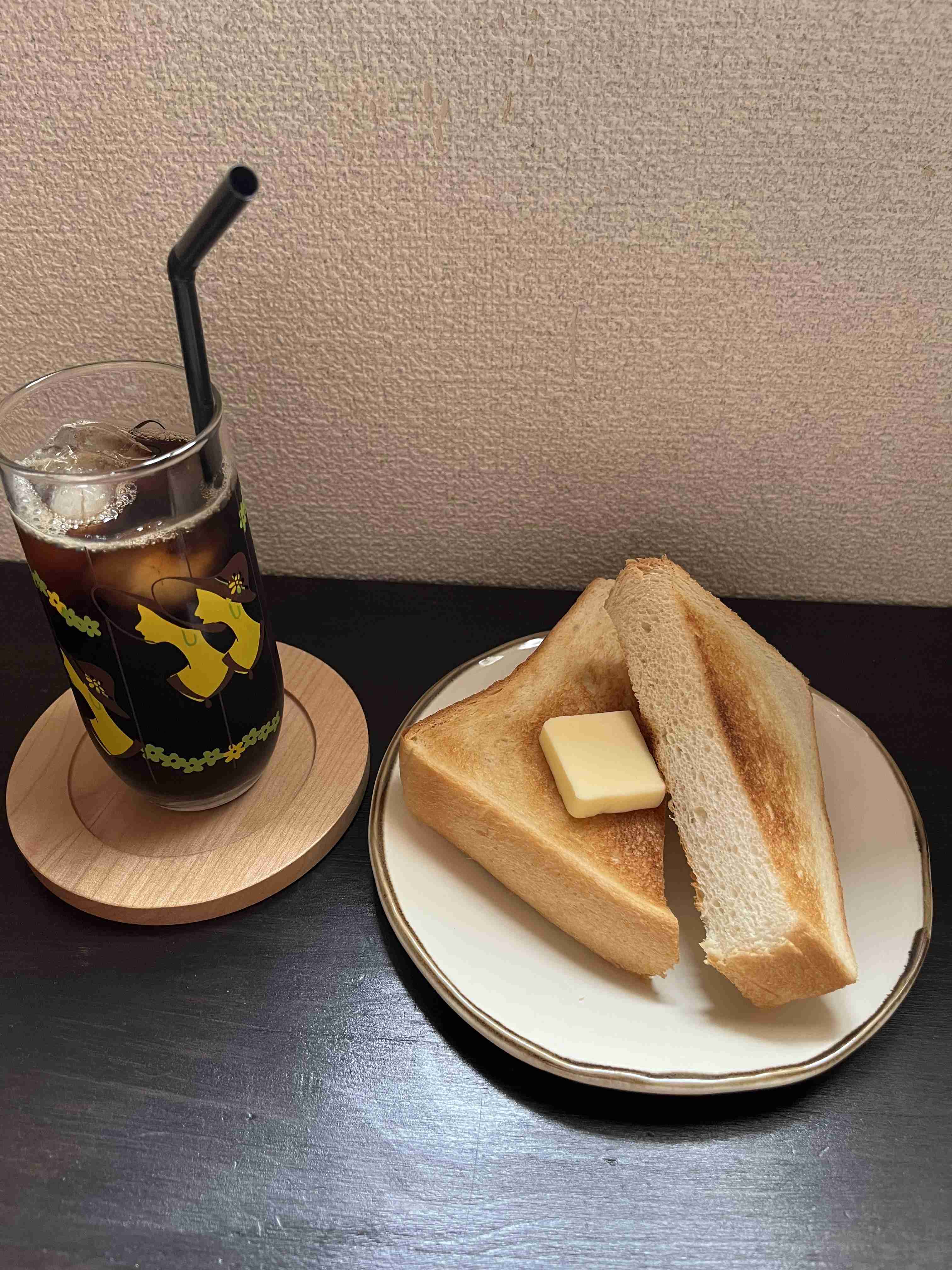 今日食べたパンを報告するトピ