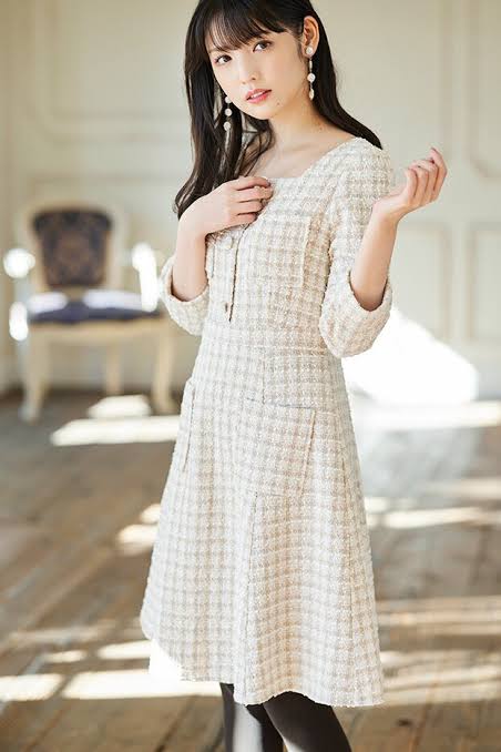 フェミニンなファッション好きな人！
