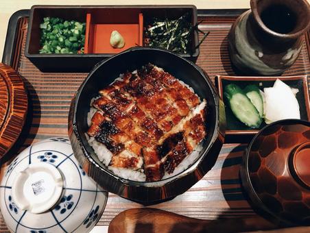子供の外食デビュー、いつでしたか？