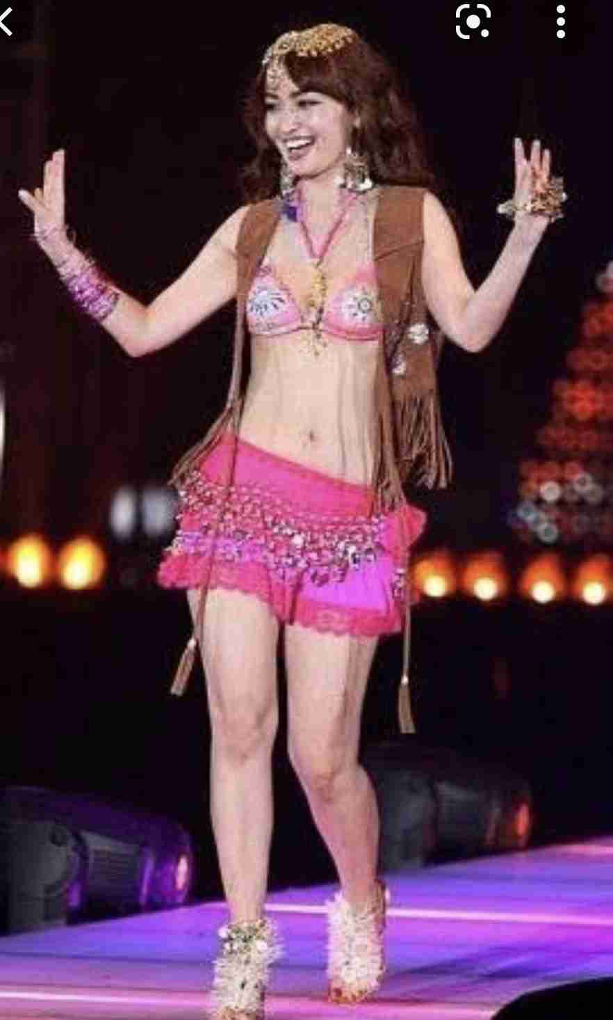 51歳・平子理沙、斬新ランジェリー姿で大胆美ボディ「51にはホントに見えない」「綺麗すぎてうっとり」