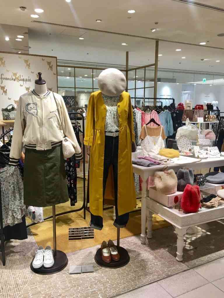 倒産した企業を挙げてみよう