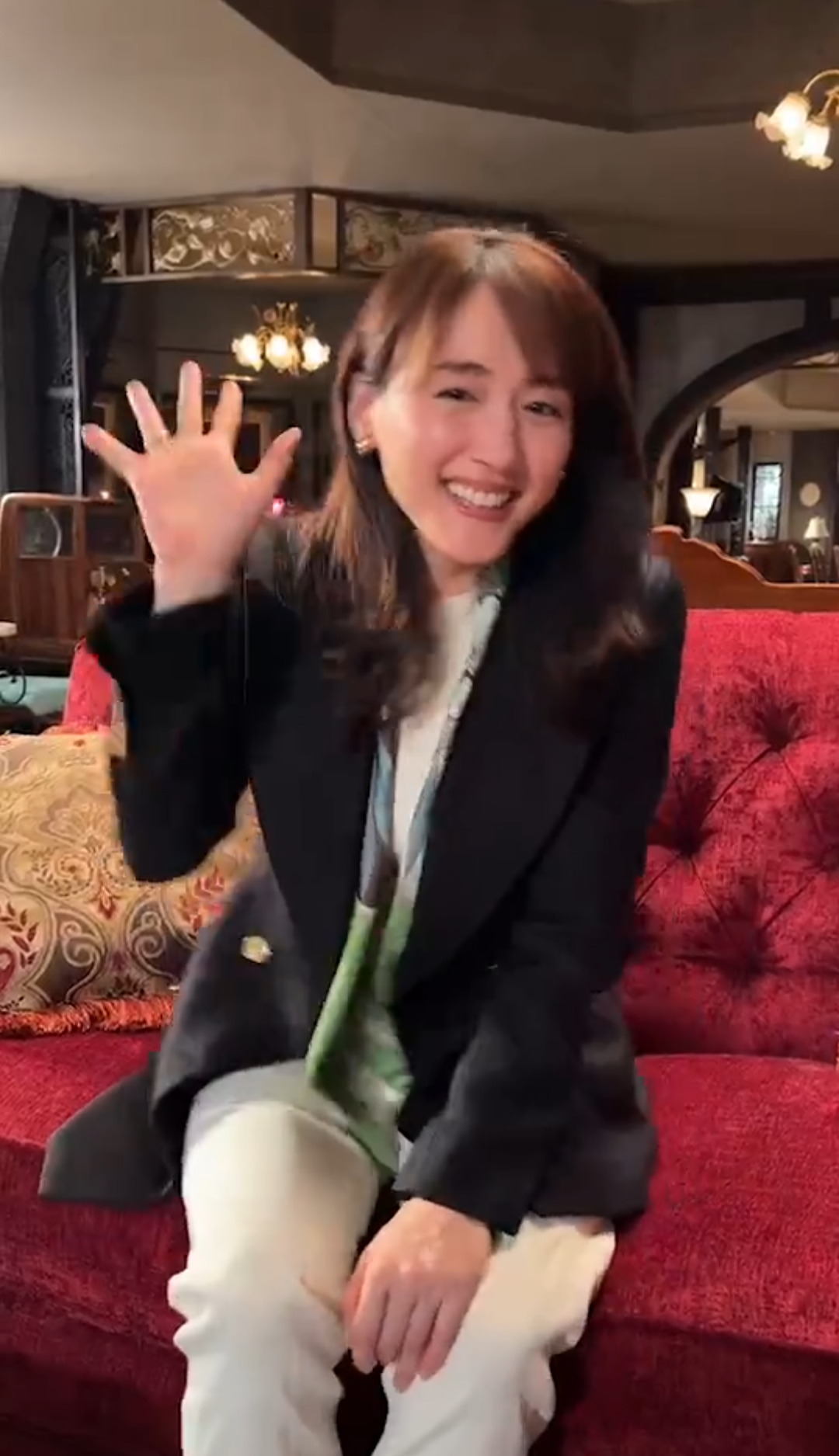 綾瀬はるか　初共演の大泉洋とは “夫婦漫才” 状態！新ドラマ現場スタッフが感心する「座長の覚悟」