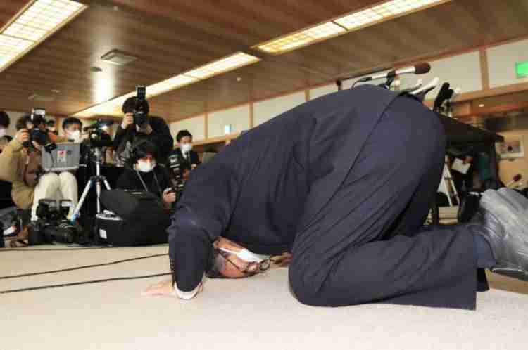 知床 観光船遭難 船体か 船名とみられる文字 海自の水中カメラ