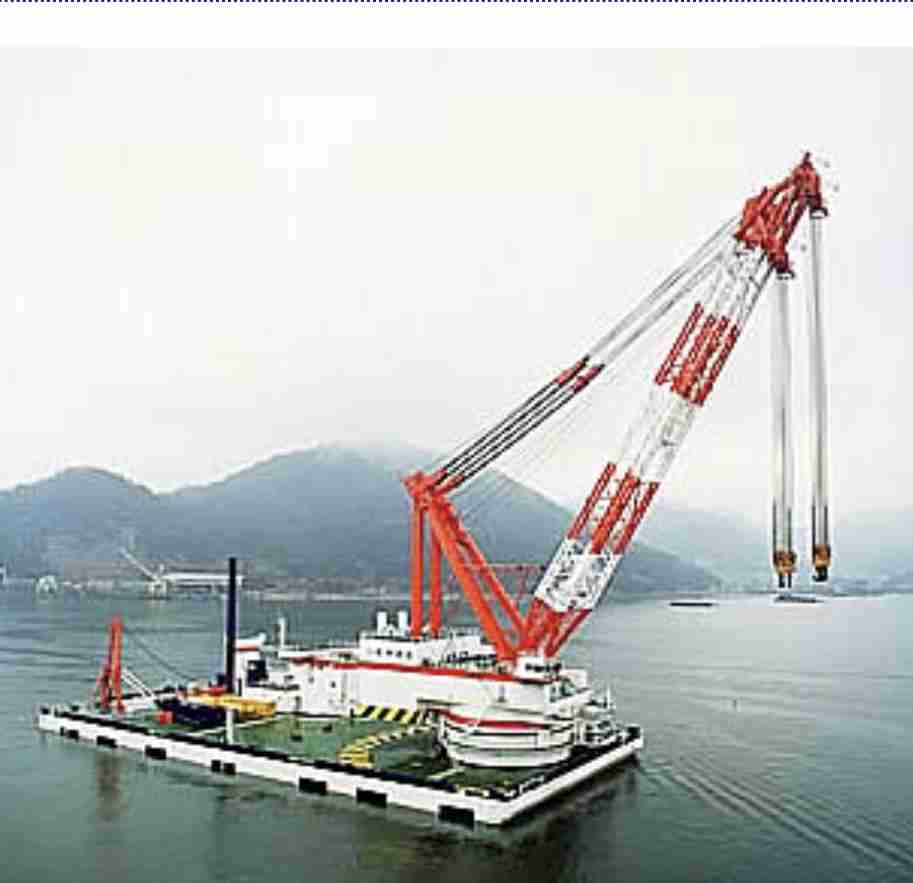 知床 観光船遭難 船体か 船名とみられる文字 海自の水中カメラ