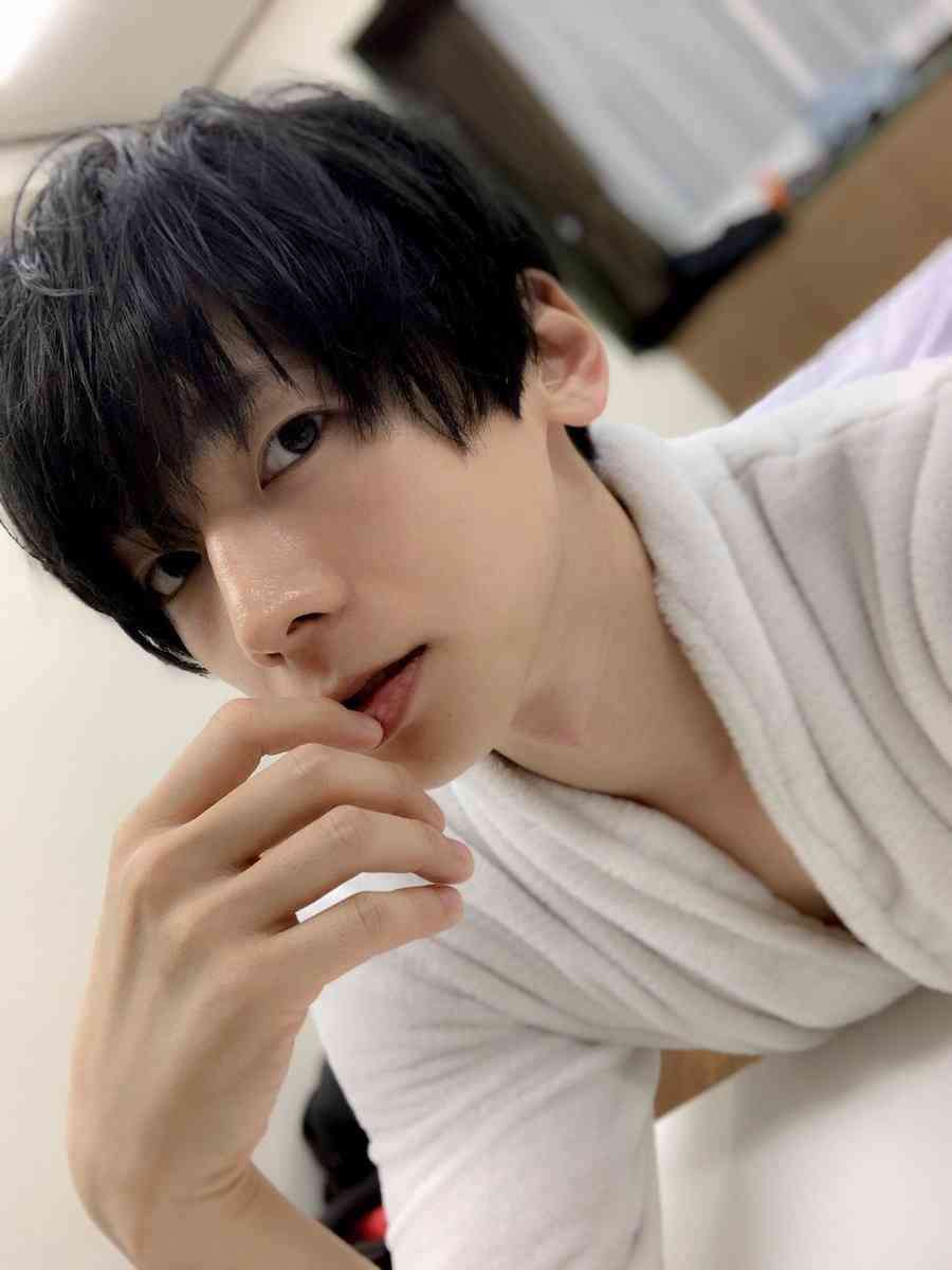 一番イケメンに写ってると思う画像を貼った人が優勝　part7