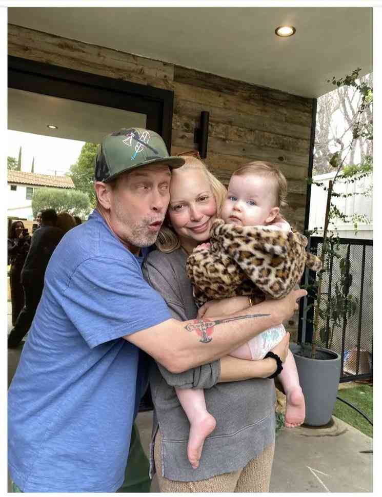 ヘイリー・ビーバー、セレーナ・ゴメスのファンにクレーム「もう時間は十分経ったでしょ」