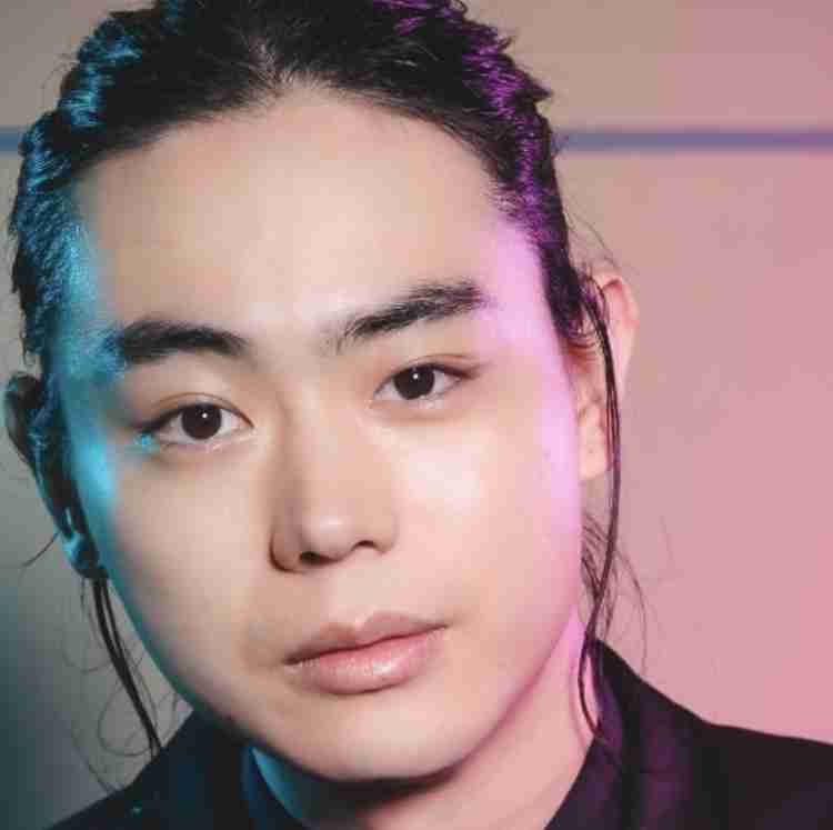 菅田将暉の着こなしがオシャレすぎ！チェックシャツ、デニムonデニムも絵になる