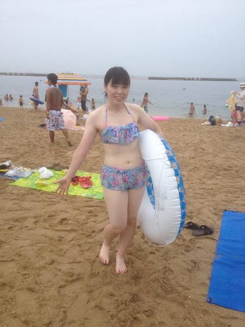 SNSでバズる「#骨スト優勝服」って何？　骨格から服を作るアパレルD2Cが話題