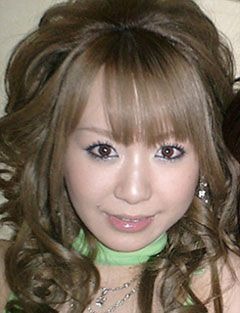 元「小悪魔ageha」桃華絵里、私服のボディコンワンピ姿「本当に綺麗なくびれ」