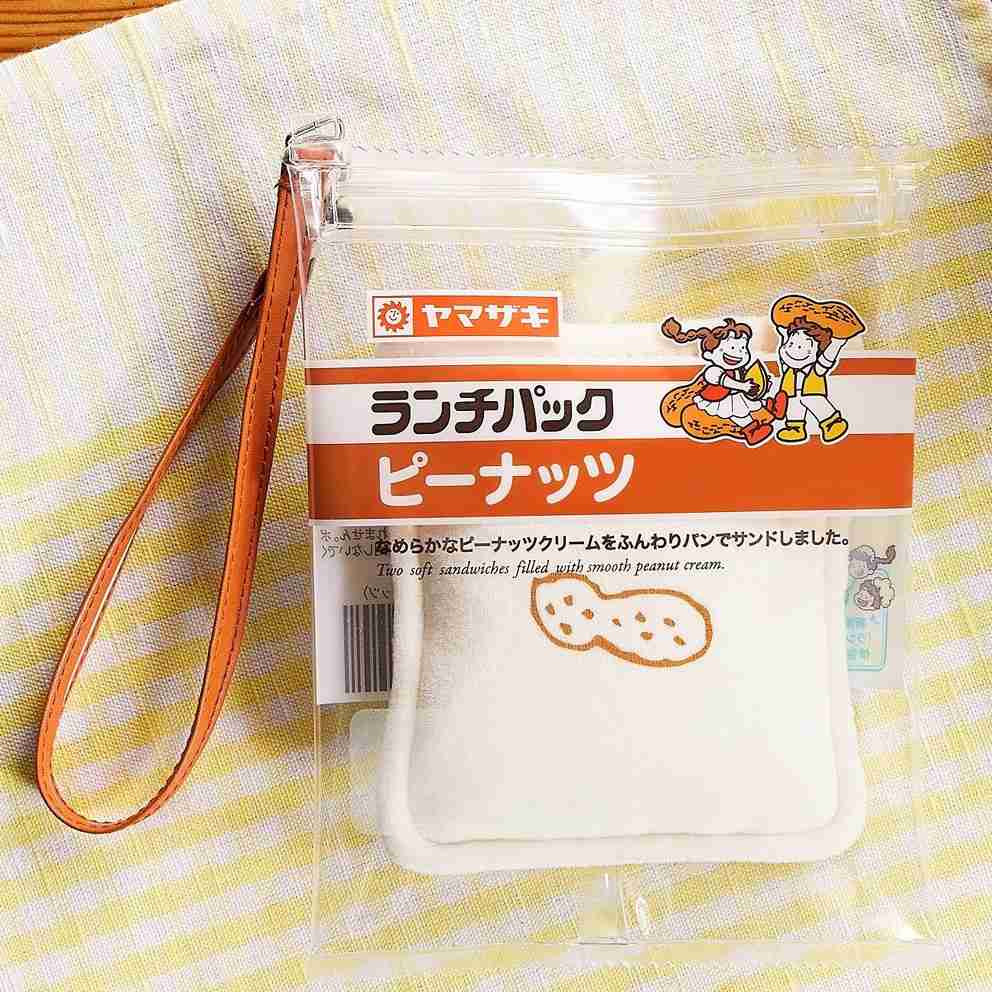 食べちゃいたいくらい可愛い　分厚い「フルーツサンド」がポーチに