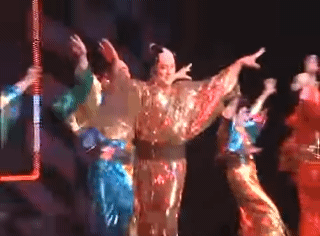 【画像】1975年頃に母が修学旅行の太秦映画村で格好良いと思って撮らせて貰った人が、まさかのブレイク前のマツケンだった…