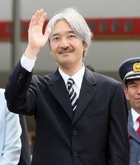 苦労すると白髪が増える?