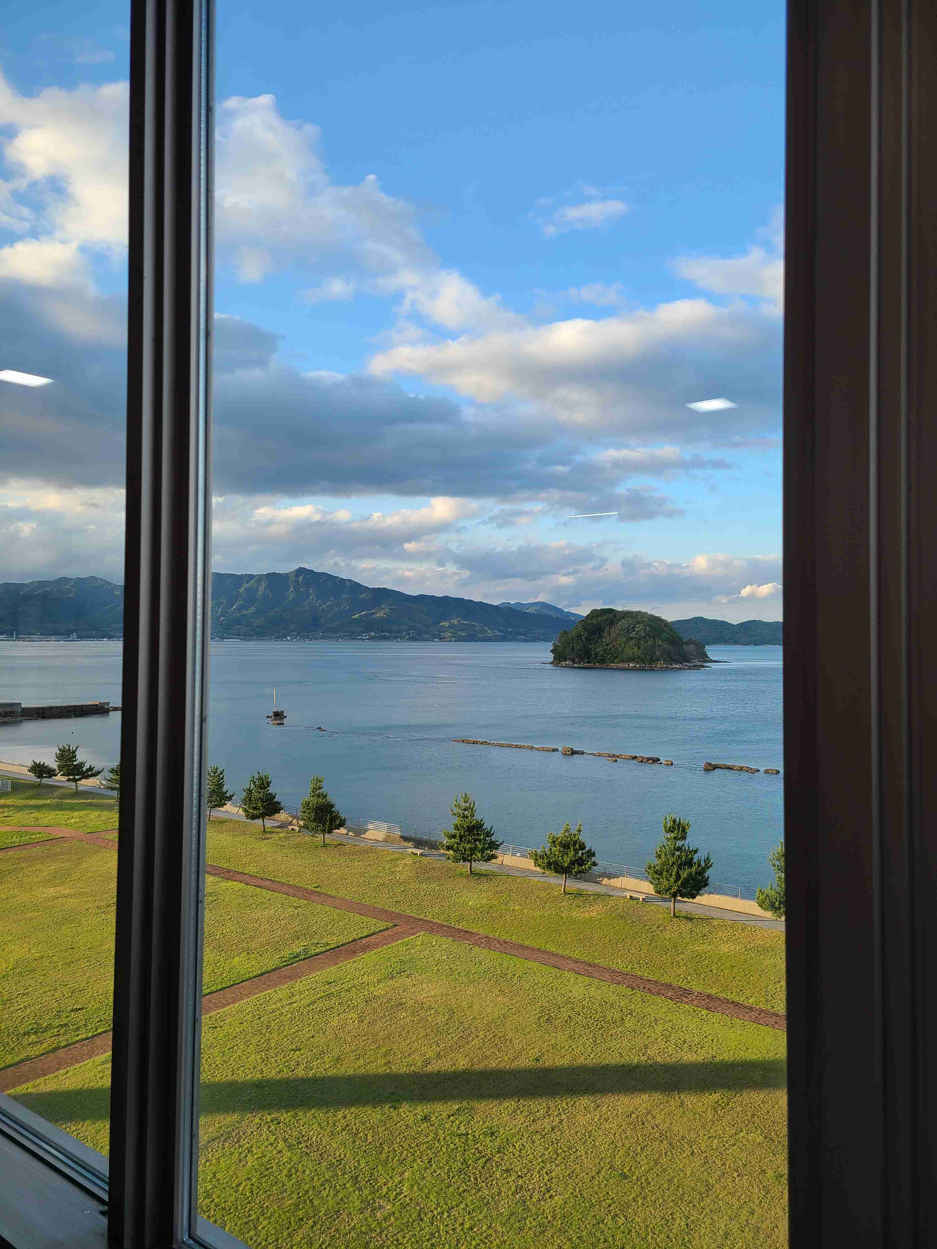 フォルダにある空の写真を見せてください