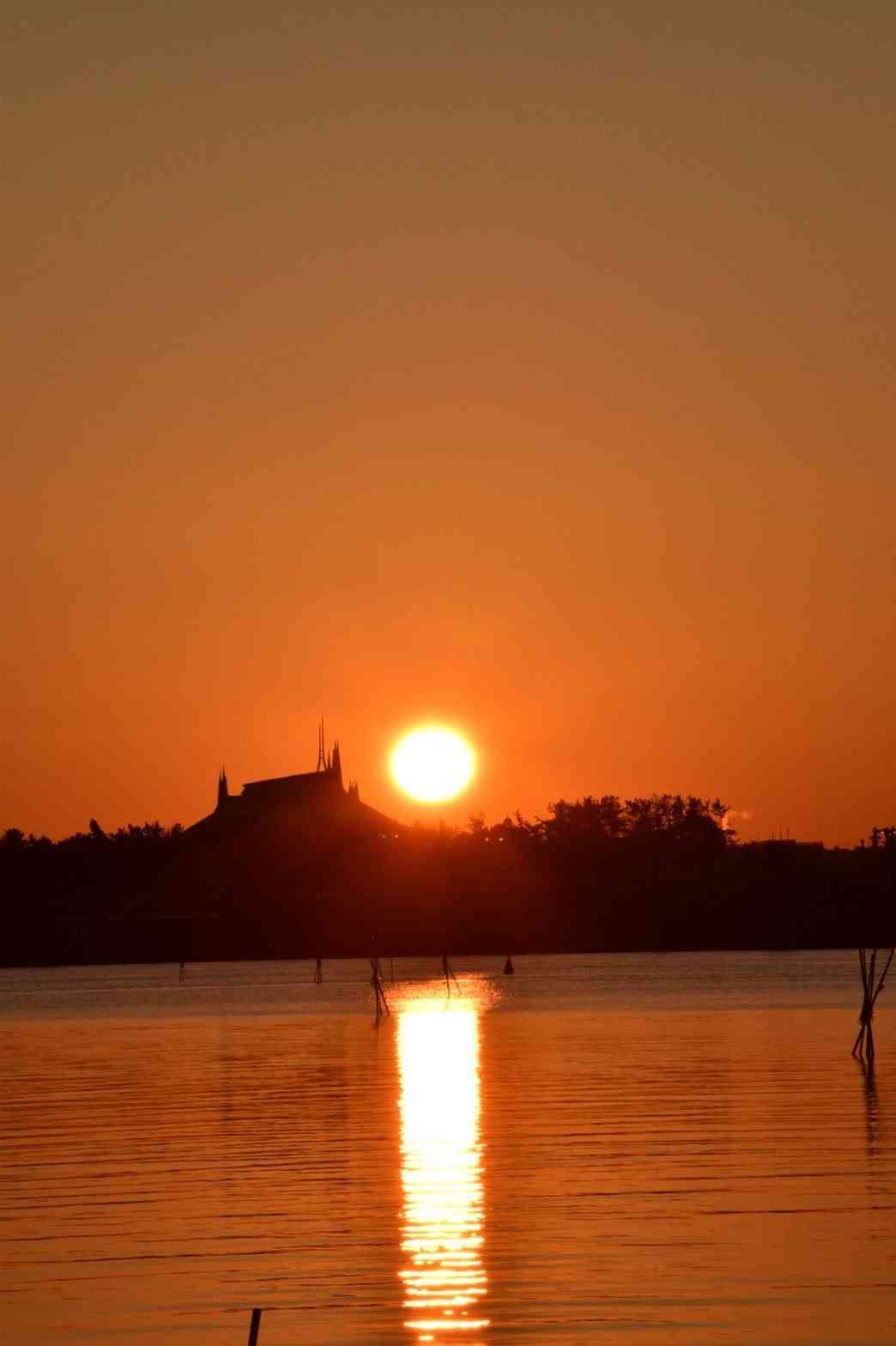 フォルダにある空の写真を見せてください