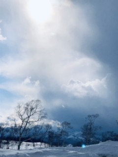 フォルダにある空の写真を見せてください