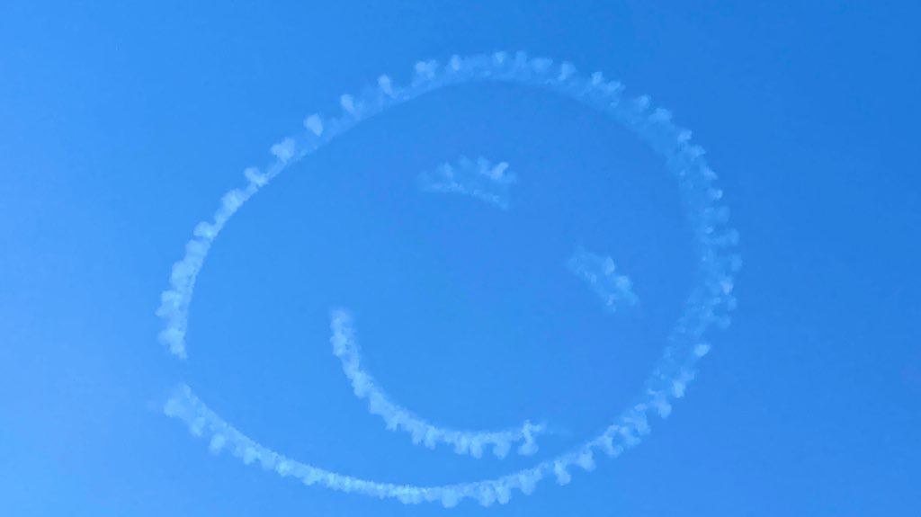 フォルダにある空の写真を見せてください